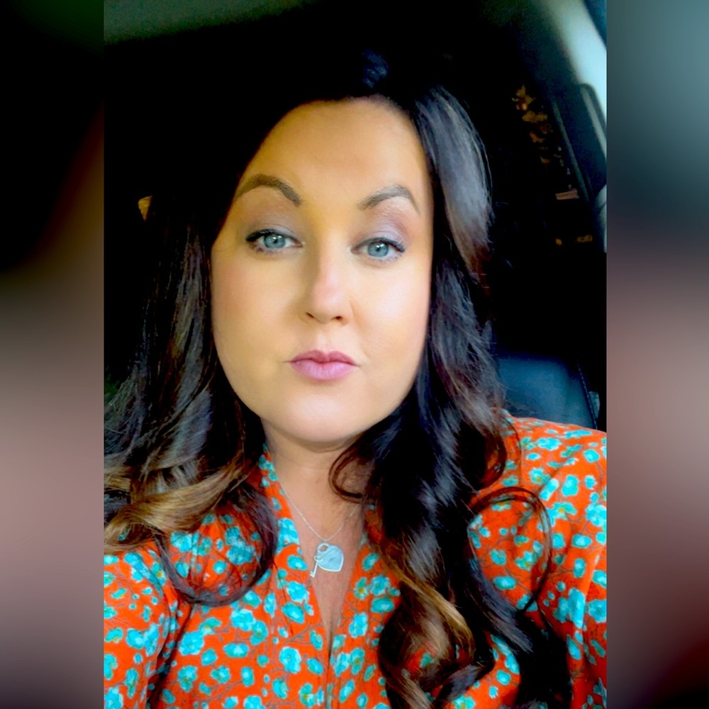 Meet your Posher, Traci